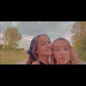 Meet your Posher, Taylor